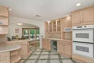 20 Oak St, Saint James, NY 11780 - Photo 19