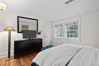 131 Douglas Road, Chappaqua, NY 10514 - Photo 19
