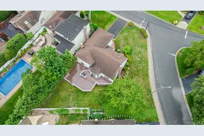 3399 Harold Street, Oceanside, NY 11572 - Photo 39