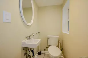 3399 Harold St, Oceanside, NY 11572 - Photo 23