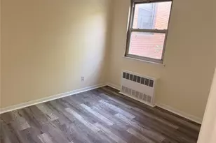 34-09 30th St, Astoria, NY 11106 - Photo 3