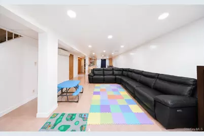 1432 70th Street, Brooklyn, NY 11228 - Photo 3