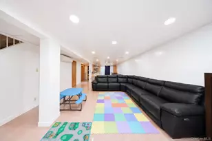 1432 70th St, Brooklyn, NY 11228 - Photo 3