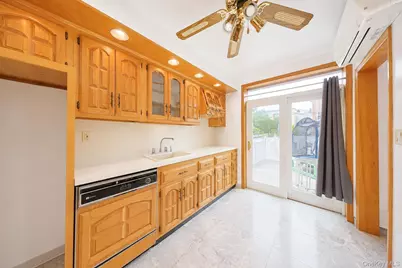 1432 70th Street, Brooklyn, NY 11228 - Photo 17