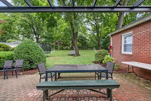 54 Park Cir, White Plains, NY 10603 - Photo 7