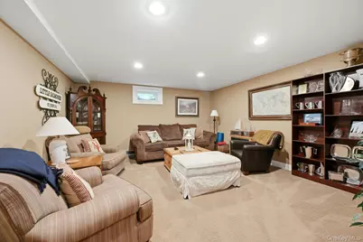 11 Cliftwood Drive, Huntington, NY 11743 - Photo 15