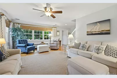 11 Cliftwood Drive, Huntington, NY 11743 - Photo 5