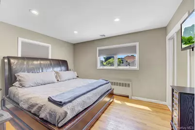 6 Oxford Avenue, Massapequa, NY 11758 - Photo 11