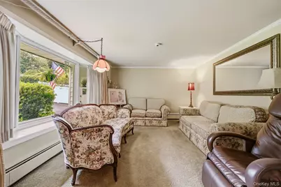 2590 Darnley Place, Yorktown Heights, NY 10598 - Photo 9