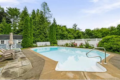 2590 Darnley Place, Yorktown Heights, NY 10598 - Photo 43