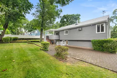 142 Mohican Avenue, Ronkonkoma, NY 11779 - Photo 5