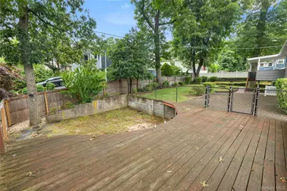 142 Mohican Avenue, Ronkonkoma, NY 11779 - Photo 17