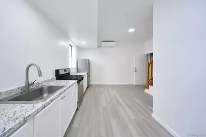 1430 70th Street, Brooklyn, NY 11228 - Photo 17