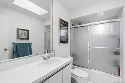 26 Sheridan Street, Old Bethpage, NY 11804 - Photo 19