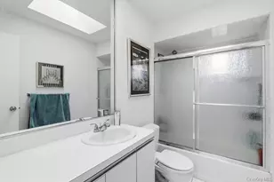 26 Sheridan St, Old Bethpage, NY 11804 - Photo 19