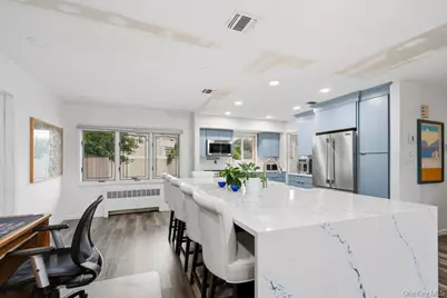 26 Sheridan Street, Old Bethpage, NY 11804 - Photo 5