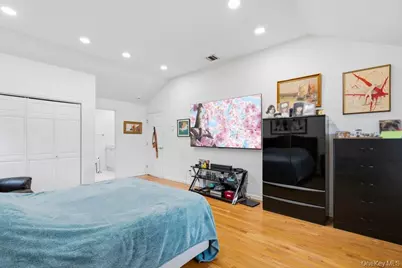 26 Sheridan Street, Old Bethpage, NY 11804 - Photo 13