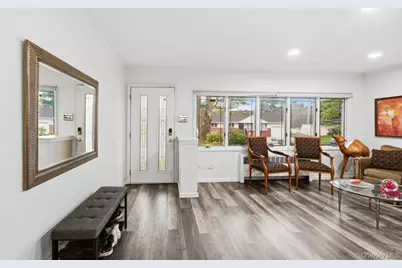 26 Sheridan Street, Old Bethpage, NY 11804 - Photo 9