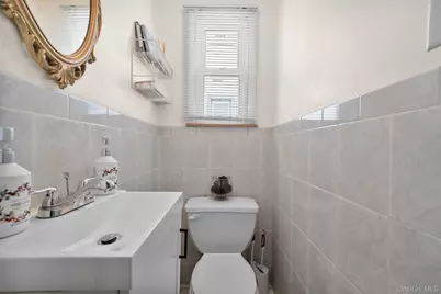 23220 Mentone Avenue, Springfield Gardens, NY 11413 - Photo 17