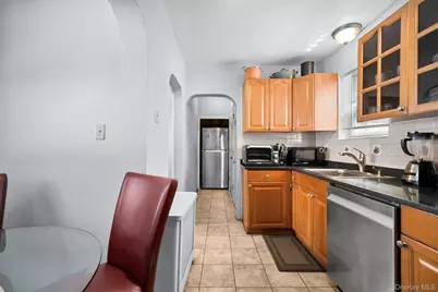 23220 Mentone Avenue, Springfield Gardens, NY 11413 - Photo 11