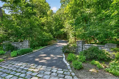 2108 Edge Road, Muttontown, NY 11791 - Photo 3