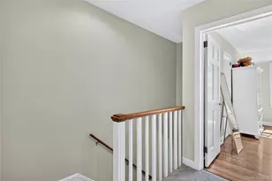 21 Travers St, Manhasset, NY 11030 - Photo 17