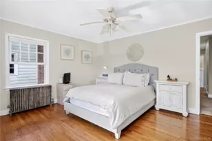 21 Travers St, Manhasset, NY 11030 - Photo 19