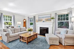 21 Travers St, Manhasset, NY 11030 - Photo 7