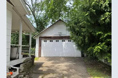 35 Fairview Avenue, Port Washington, NY 11050 - Photo 3