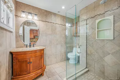 408 N Broome Avenue, Lindenhurst, NY 11757 - Photo 21
