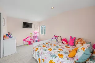 408 N Broome Ave, Lindenhurst, NY 11757 - Photo 27