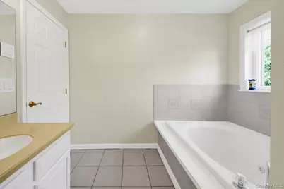 68 Bolton Avenue, White Plains, NY 10605 - Photo 17