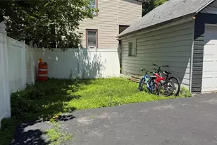 417 Baker St, Poughkeepsie, NY 12603 - Photo 15