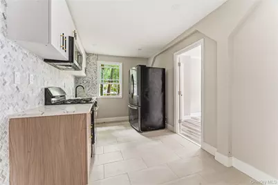 113 Herriot Street, Yonkers, NY 10701 - Photo 3
