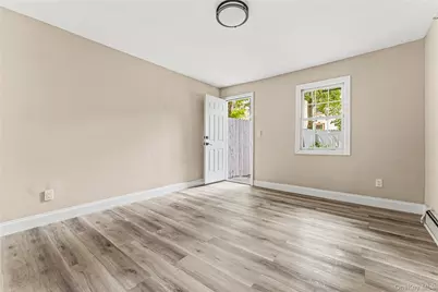 113 Herriot Street, Yonkers, NY 10701 - Photo 9