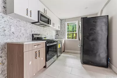 113 Herriot Street, Yonkers, NY 10701 - Photo 13