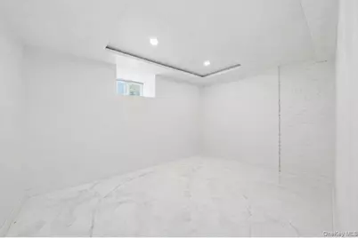 172 Crescent Place, Yonkers, NY 10704 - Photo 39