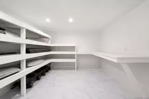 172 Crescent Pl, Yonkers, NY 10704 - Photo 37