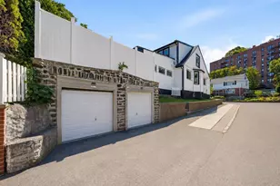 172 Crescent Pl, Yonkers, NY 10704 - Photo 3