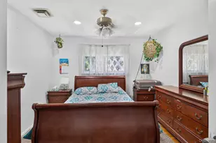 10 Otsego Ave, Dix Hills, NY 11746 - Photo 21