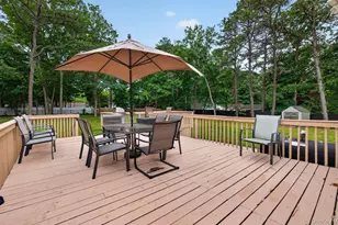 10 Otsego Ave, Dix Hills, NY 11746 - Photo 31