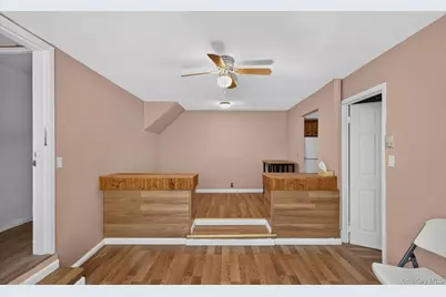 10 Otsego Avenue, Dix Hills, NY 11746 - Photo 23