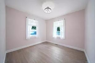 14 Benmor Ct, Plainview, NY 11803 - Photo 11