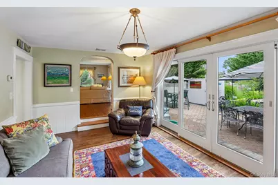 10 Boyd Avenue, Bay Shore, NY 11706 - Photo 7