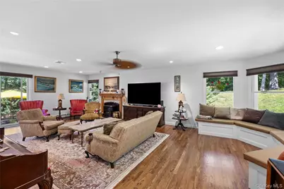 10 Randall Road, Wading River, NY 11792 - Photo 15