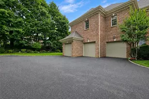 6 Boxwood Way, Manhasset, NY 11030 - Photo 37