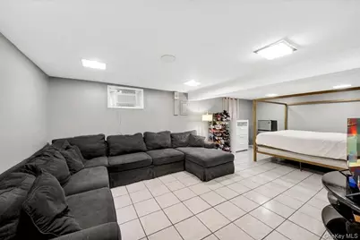 115 Young Avenue, Yonkers, NY 10710 - Photo 21