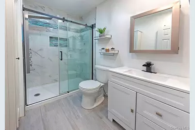 8 Van Cedar Street SE #8, Brentwood, NY 11717 - Photo 15