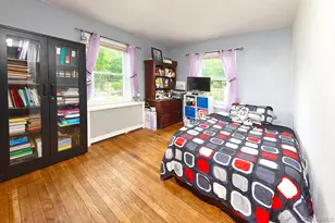 8 Van Cedar Street SE, Brentwood, NY 11717 - Photo 11