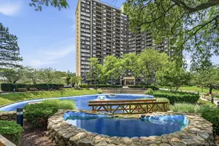 2 Bay Club Dr, Bayside, NY 11360 - Photo 29